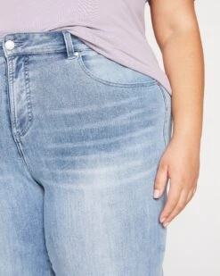 Boyfriend Crop Jeans - Light Blue Relaxed Fit Stretch Denim 11 Boyfriend Crop Jeans - Light Blue Relaxed Fit Stretch Denim -UNIVERSAL STANDARD Bae Boyfriend Crop Jeans Light Blue USPA0325 128 002 012