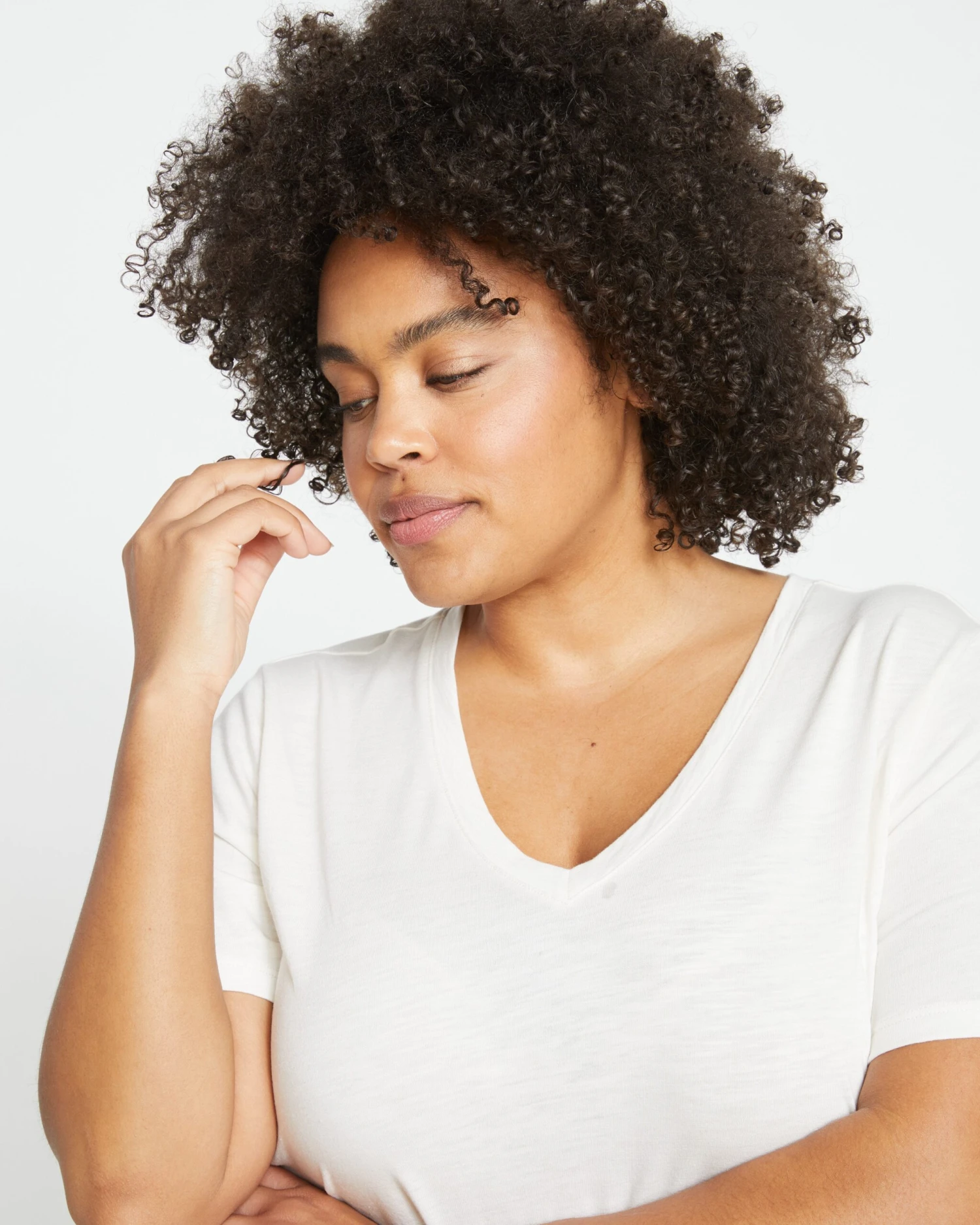 Lightweight V-Neck Cotton Tee - Semi-Sheer Curved Hem Top 3 Lightweight V-Neck Cotton Tee - Semi-Sheer Curved Hem Top