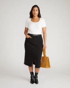 Premium White Scoop Neck Tee - Versatile Stretch Cotton Top