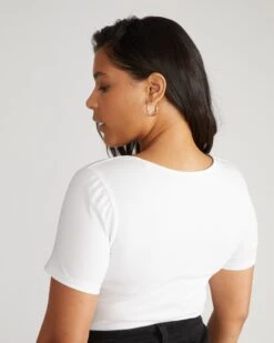 Premium White Scoop Neck Tee - Versatile Stretch Cotton Top -UNIVERSAL STANDARD Cool Tee White USTO1921 025 003 680