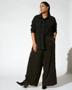 Palais Cooling Cupro Wide Leg Pant - Black