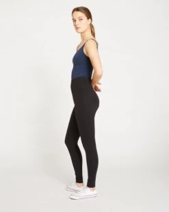 Universal Standard Next-to-Naked Performance Leggings - Black 10 Universal Standard Next-to-Naked Performance Leggings - Black -UNIVERSAL STANDARD Core Legging Black USAT0367 001 003 030