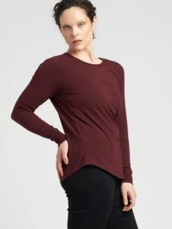 Premium Long Sleeve Peruvian Cotton Blend Tee - Black Cherry 12 Premium Long Sleeve Peruvian Cotton Blend Tee - Black Cherry -UNIVERSAL STANDARD Cropped 0037 LongSleeveTeeRex BLACKCHERRY US10013L 190 890