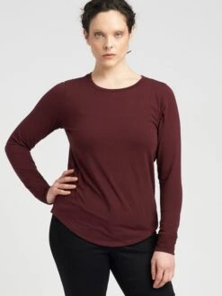 Premium Long Sleeve Peruvian Cotton Blend Tee - Black Cherry 13 Premium Long Sleeve Peruvian Cotton Blend Tee - Black Cherry -UNIVERSAL STANDARD Cropped 0038 LongSleeveTeeRex BLACKCHERRY US10013L 190 877