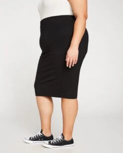 Women's Black Jersey Pencil Skirt - Smoothing Pull-On Design 10 Women's Black Jersey Pencil Skirt - Smoothing Pull-On Design -UNIVERSAL STANDARD Danube Jersey Skirt Black US20081H 001 003 012