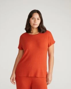 TravelKnit Relaxed Fit Tee in Warm Russet - Lightweight & Wrinkle-Resistant -UNIVERSAL STANDARD Deluxe Rib Relaxed Tee Rooibos Tea USTO1522 875 001 003