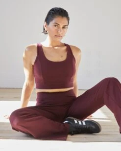 High-Waisted Bootcut Leggings in Black Cherry - Roya Athleisure
