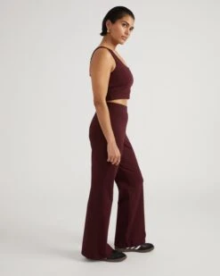 High-Waisted Bootcut Leggings in Black Cherry - Roya Athleisure -UNIVERSAL STANDARD Flare Roya Black Cherry USPA1857 190 002 096