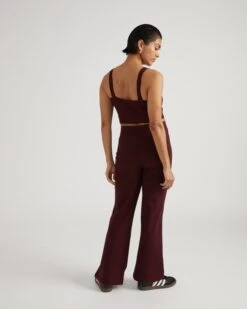 High-Waisted Bootcut Leggings in Black Cherry - Roya Athleisure -UNIVERSAL STANDARD Flare Roya Black Cherry USPA1857 190 003 100