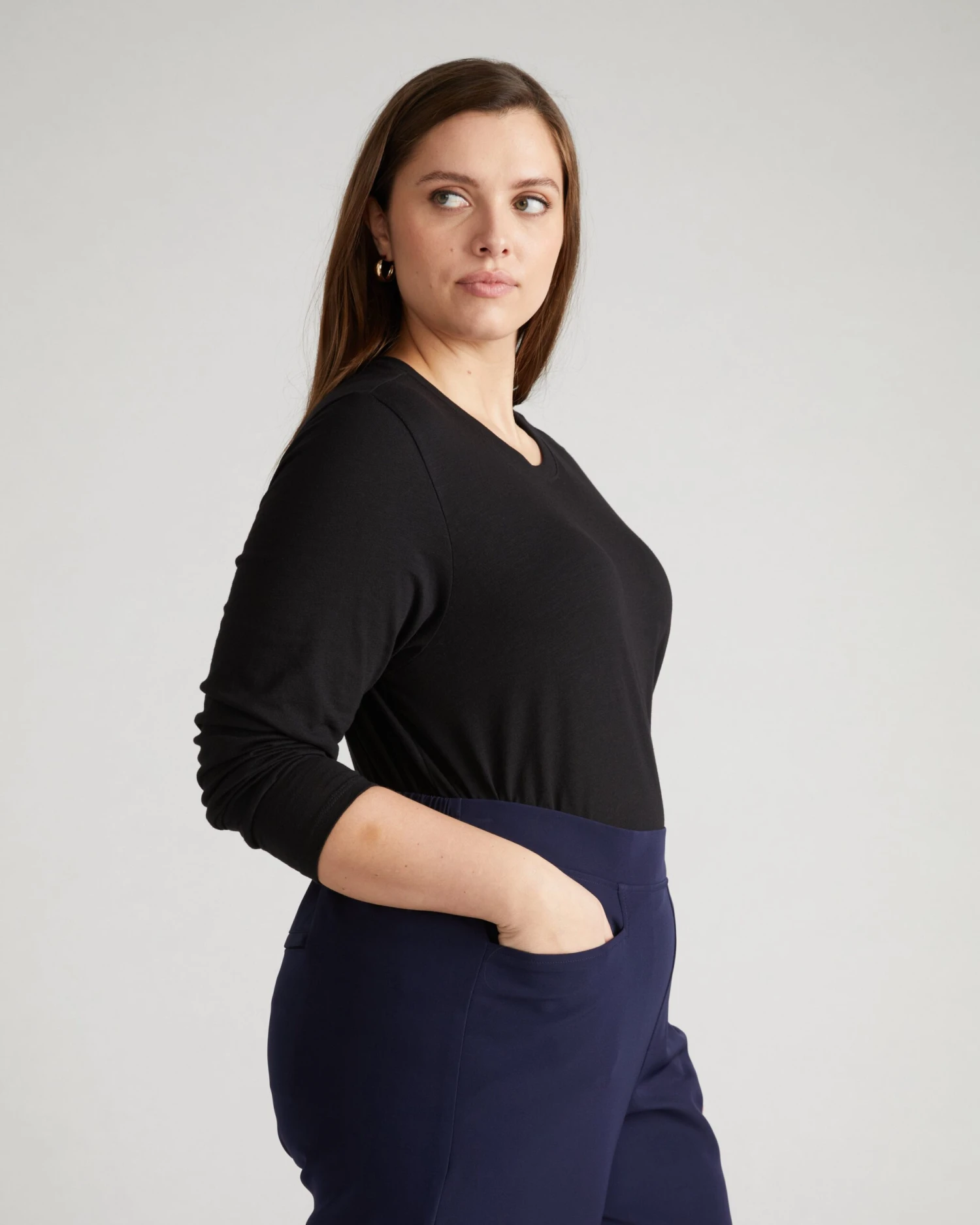 Light-As-Air Long Sleeve Crew Neck Tee - Black - Image 3