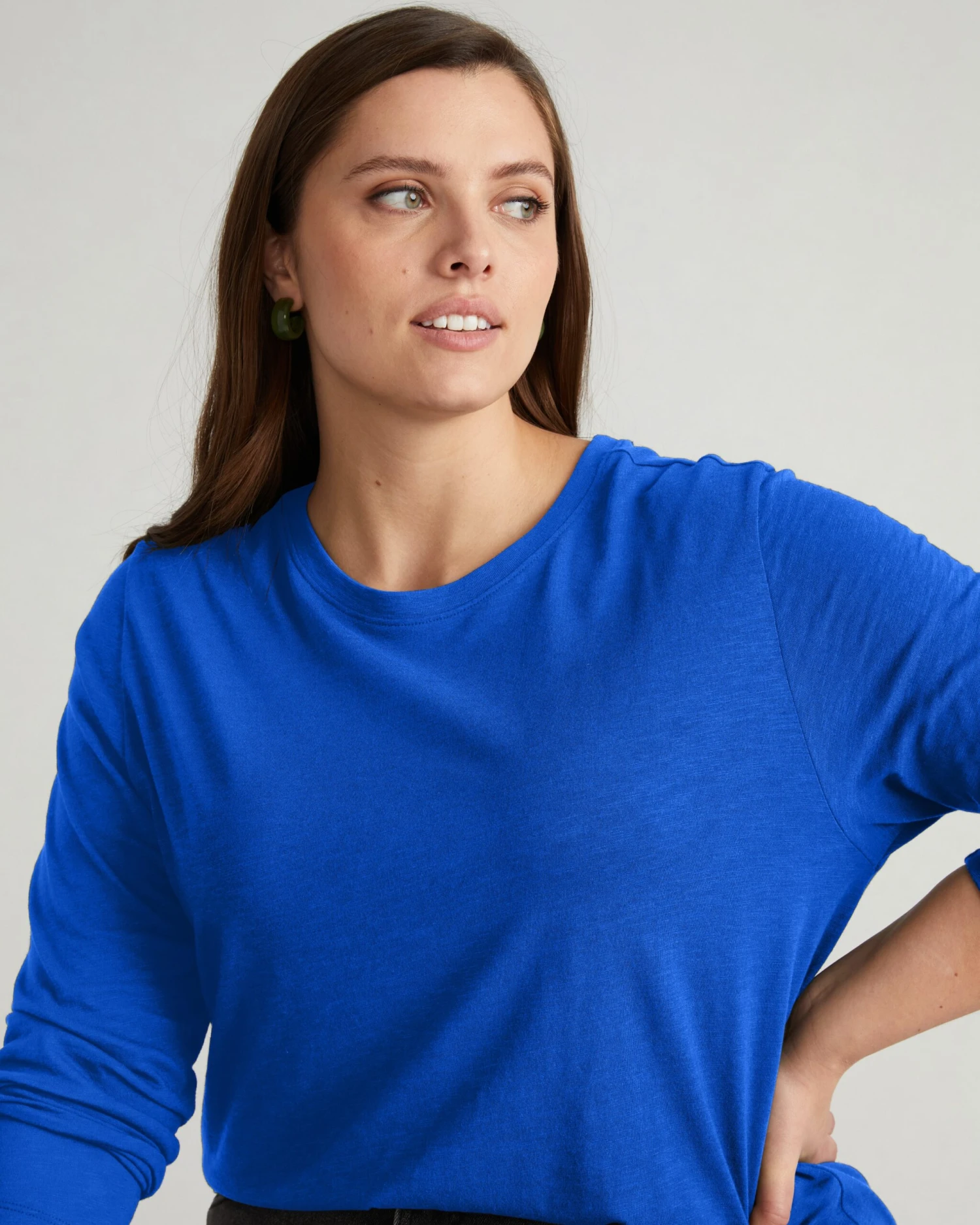 Lightweight Ultramarine Long Sleeve Crew Neck Tee with Curved Hem 3 Lightweight Ultramarine Long Sleeve Crew Neck Tee with Curved Hem