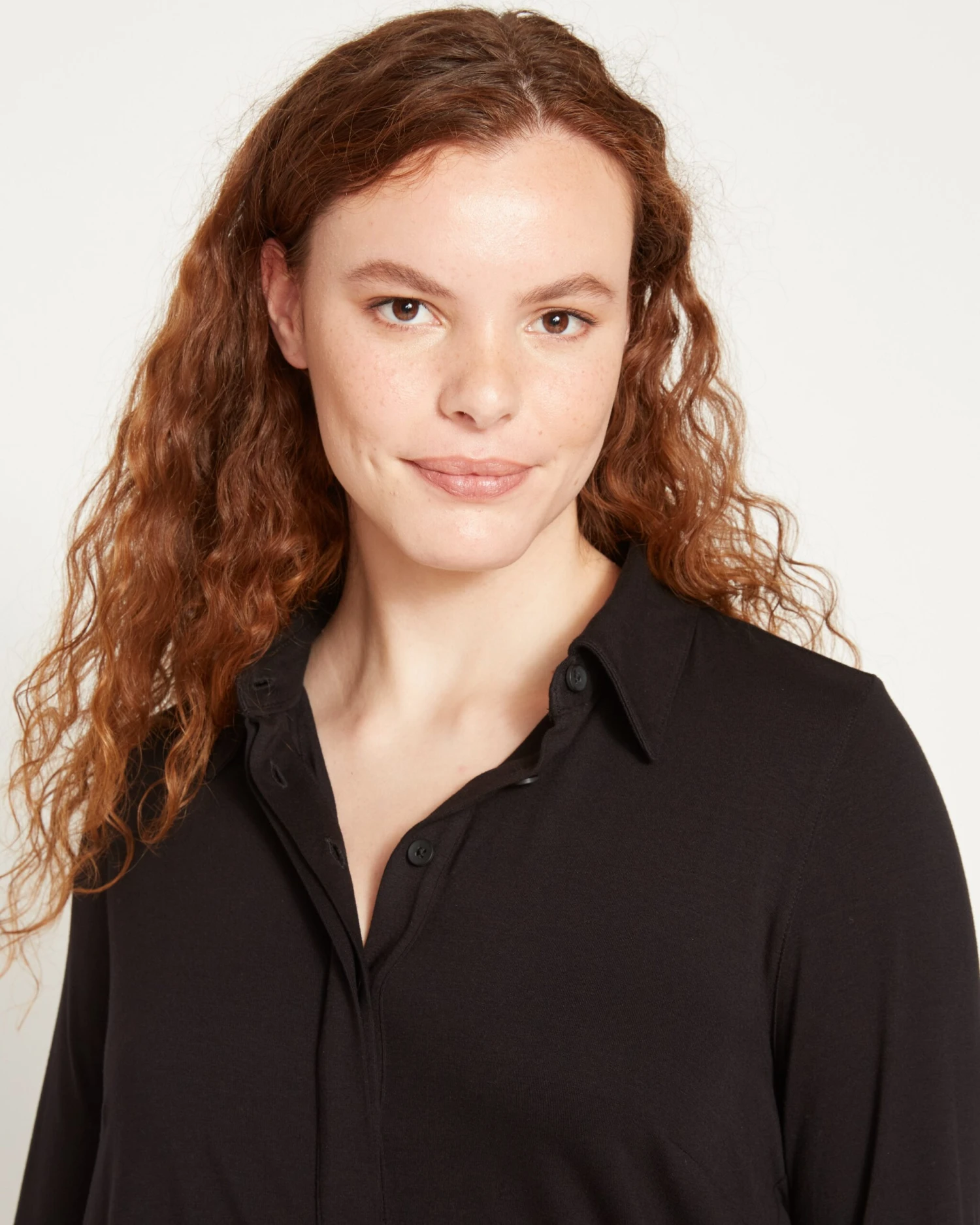 Elbe Popover Liquid Jersey Shirt Classic Fit - Black 6 Elbe Popover Liquid Jersey Shirt Classic Fit - Black - Image 4