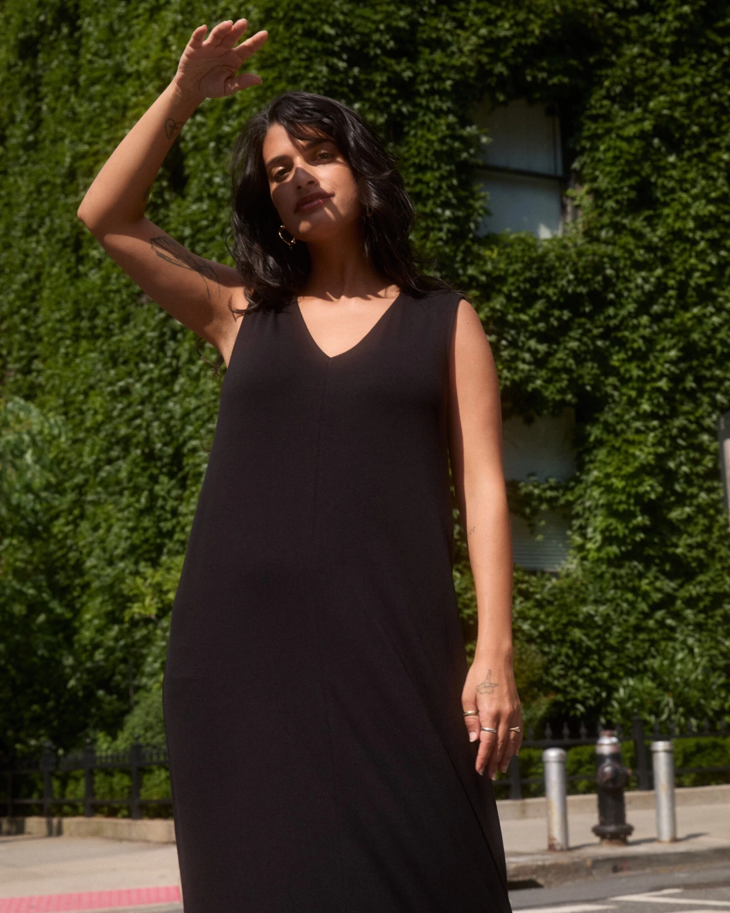 Claremont Liquid Jersey Sheath Dress - Black 6 Claremont Liquid Jersey Sheath Dress - Black - Image 4