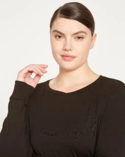 Premium Peruvian Cotton Long Sleeve Tee - Black Curved Hem