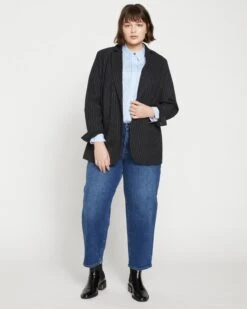 The Pinstripe Blazer - Graphite 18 The Pinstripe Blazer - Graphite -UNIVERSAL STANDARD Pinstripe Blazer szS Charcoal USOU1319 057 002 004