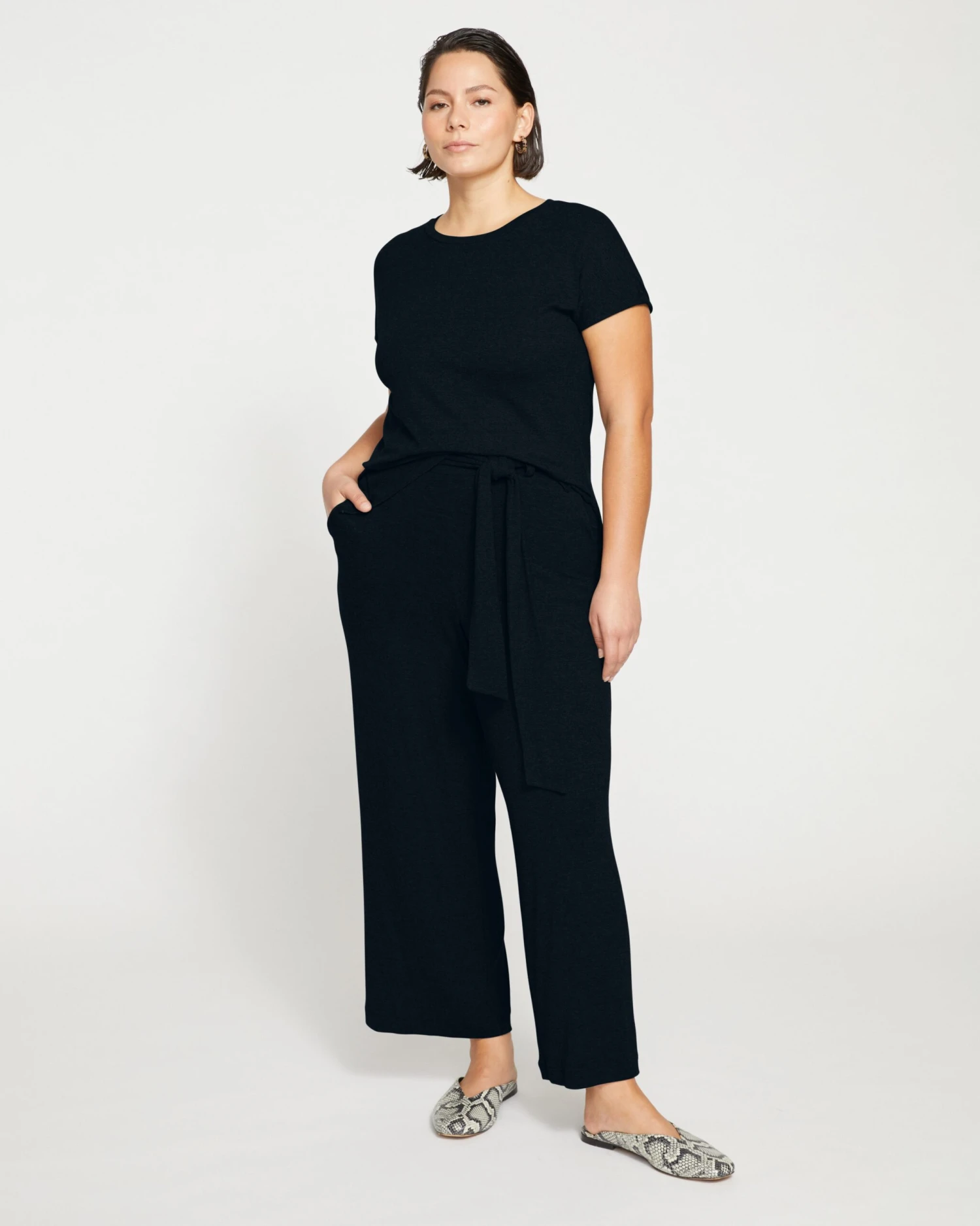 TravelKnit Ribbed Wide Leg Pants with Self-Belt - Black 4 TravelKnit Ribbed Wide Leg Pants with Self-Belt - Black - Image 2