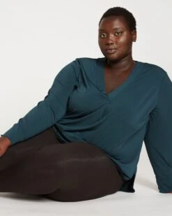 Roya High-Waisted 23 Inch Cropped Leggings - Black Pima Cotton 11 Roya High-Waisted 23 Inch Cropped Leggings - Black Pima Cotton -UNIVERSAL STANDARD Roya Cropped Leggings 23 Inch Black USPA0081S 001 002 106