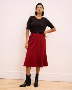 Savvy Espresso Fine Knit Sweater: The Ultimate Versatile Layering Top 11 Savvy Espresso Fine Knit Sweater: The Ultimate Versatile Layering Top -UNIVERSAL STANDARD SHOT36 012