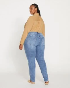 Mid Rise Skinny Jeans in Vintage Indigo - 32" Inseam -UNIVERSAL STANDARD Seine Mid Rise Skinny Jeans 32 Inch Vintage Indigo USPA0302L 482 004 064