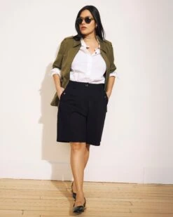 Audrey Black Ponte Tailored Shorts with Elastic Back Waist 15 Audrey Black Ponte Tailored Shorts with Elastic Back Waist -UNIVERSAL STANDARD TailoredShort Outfit 2 9a0ed9d9 6e00 4e2c 93cf fefc58bb341a