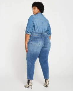 High Rise Tapered Stretch Jeans in Washed Tide - 29 Inch Inseam -UNIVERSAL STANDARD TaperedJean 29 Inseam discusshavingtwoinseams WASH 201 USPA1213 487 004 034