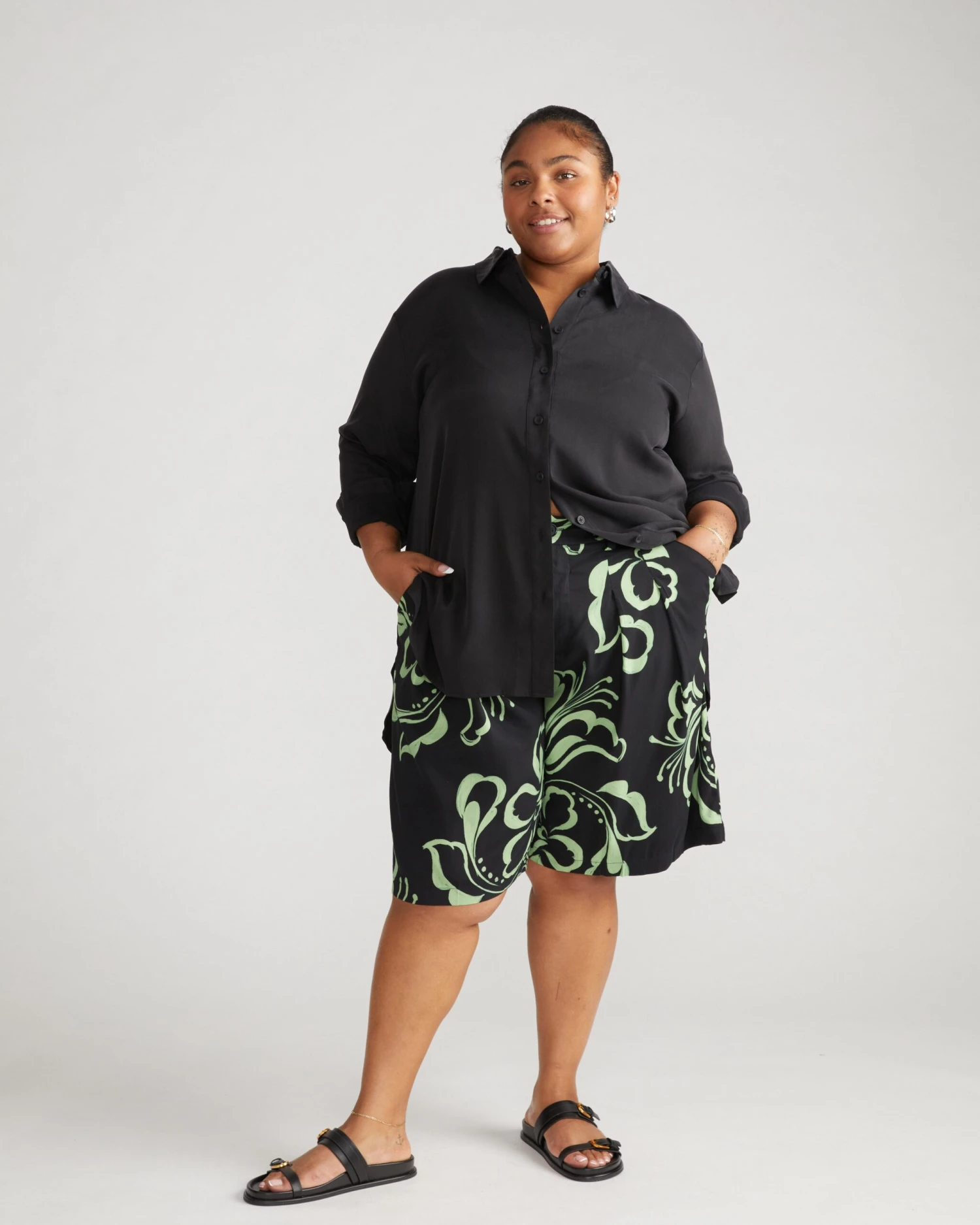 Cooling Stretch Cupro Artist Shirt - Oversized Silk-Soft Button Down 5 Cooling Stretch Cupro Artist Shirt - Oversized Silk-Soft Button Down - Image 3