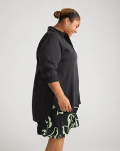 Cooling Stretch Cupro Artist Shirt - Oversized Silk-Soft Button Down 10 Cooling Stretch Cupro Artist Shirt - Oversized Silk-Soft Button Down -UNIVERSAL STANDARD The Studio Shirt in Cupro Black USTO1690 001 002 087