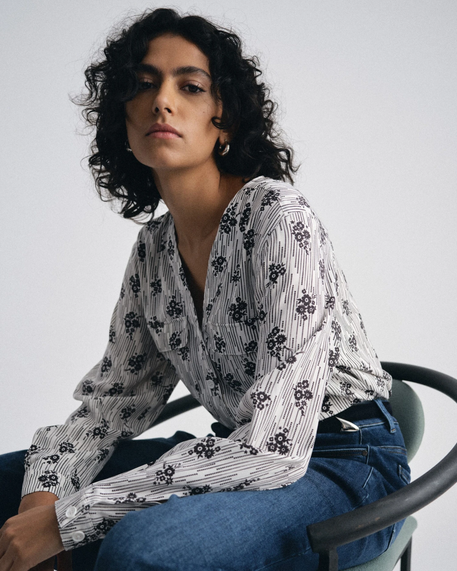 Cooling Stretch Cupro Button-Down Blouse - Vintage Daydream Print 4 Cooling Stretch Cupro Button-Down Blouse - Vintage Daydream Print - Image 2