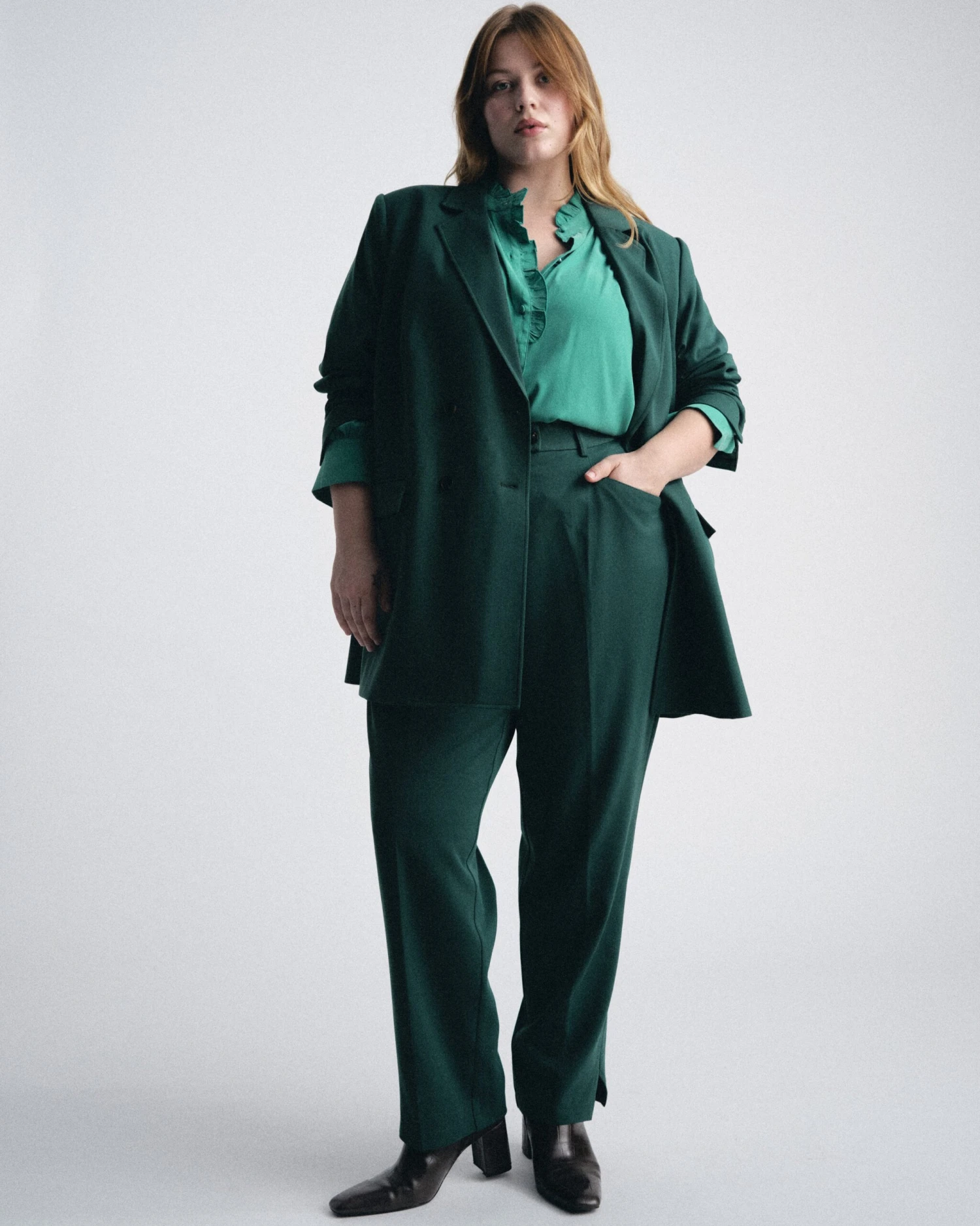 All Day Mercer Tapered Leg Pants - Botanic 4 All Day Mercer Tapered Leg Pants - Botanic - Image 2