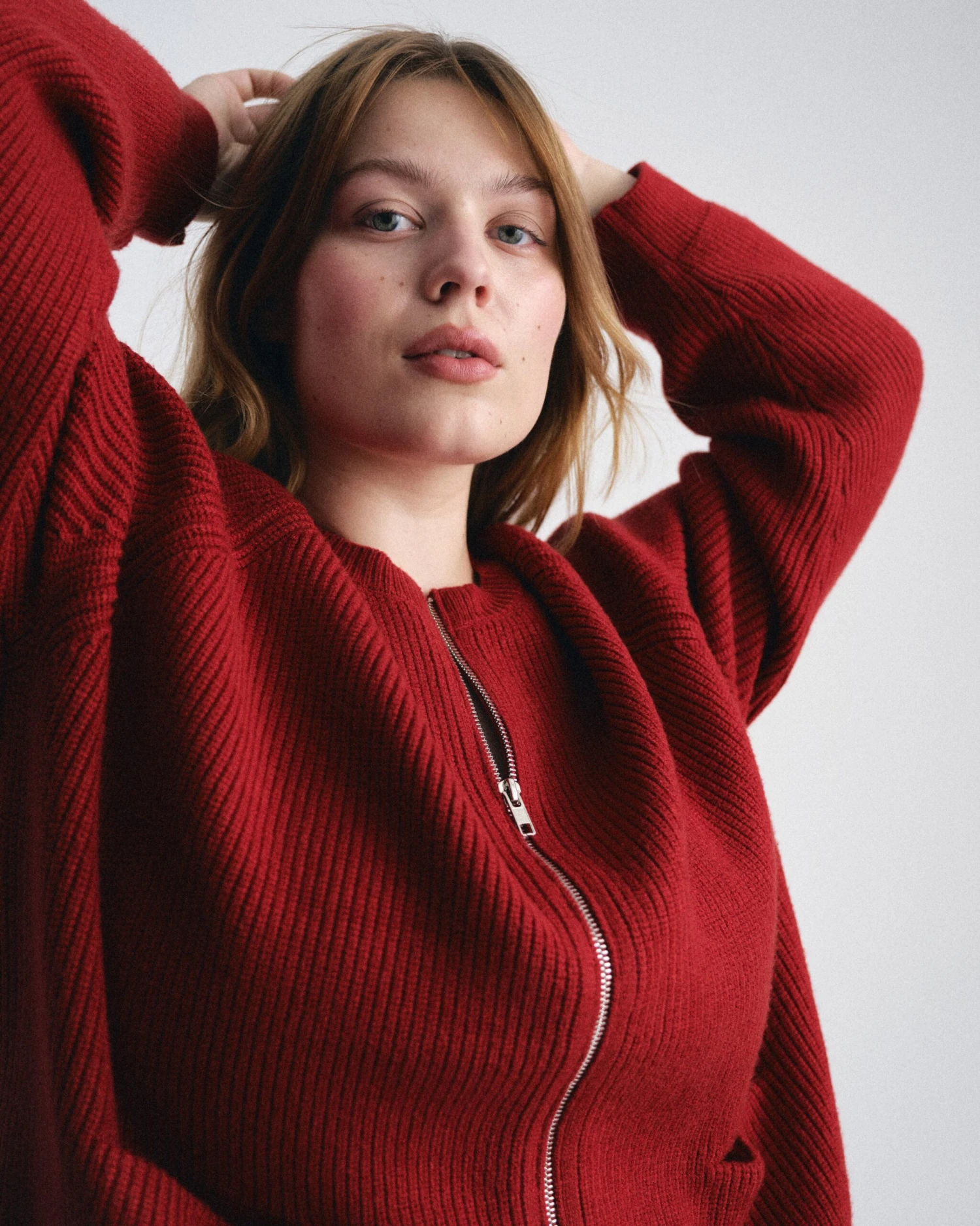 Soft Knit Zip Up Cardigan Sweater - Autumn Red 4 Soft Knit Zip Up Cardigan Sweater - Autumn Red - Image 2