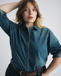 Minimalist Stretch Cotton Chambray Shirt - Union City Blue