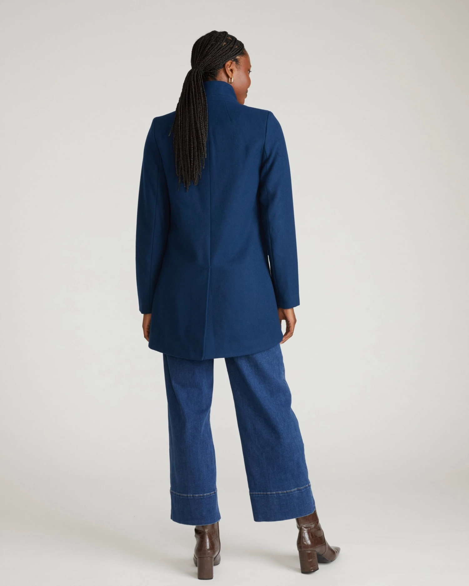 Women's Pageant Blue Tailored Wool Coat with Structured High-Low Hem 4 Women's Pageant Blue Tailored Wool Coat with Structured High-Low Hem - Image 3