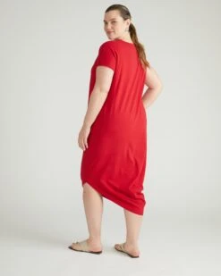 Ruby Red V-Neck Cotton Everyday Dress - Iconic Geneva -UNIVERSAL STANDARD USDR0374 884Iconic Geneva V Neck DressRuby Red 003 003