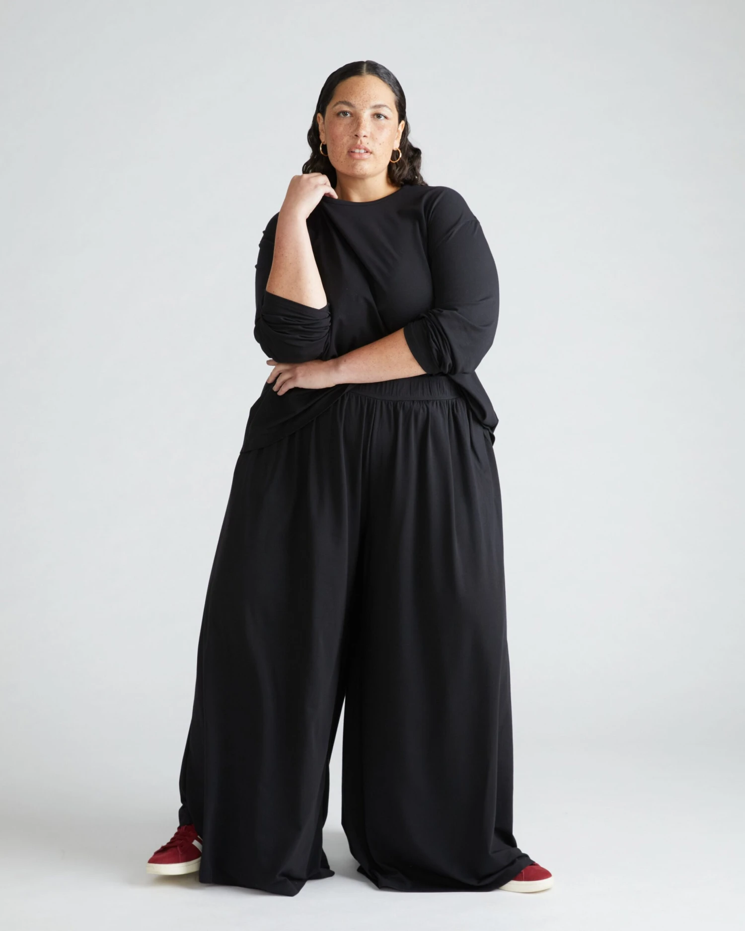 Isadora Wide Leg Lounge Pants - Black Flowy High-Waisted Trousers 5 Isadora Wide Leg Lounge Pants - Black Flowy High-Waisted Trousers - Image 3