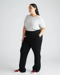 Mila Knitted Lounge Pants - High-Waisted Relaxed Fit in Black