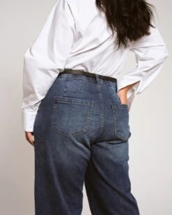 Carol High Rise High Stretch Jeans - Saint Lawrence Blue -UNIVERSAL STANDARD USPA1307E 842 003