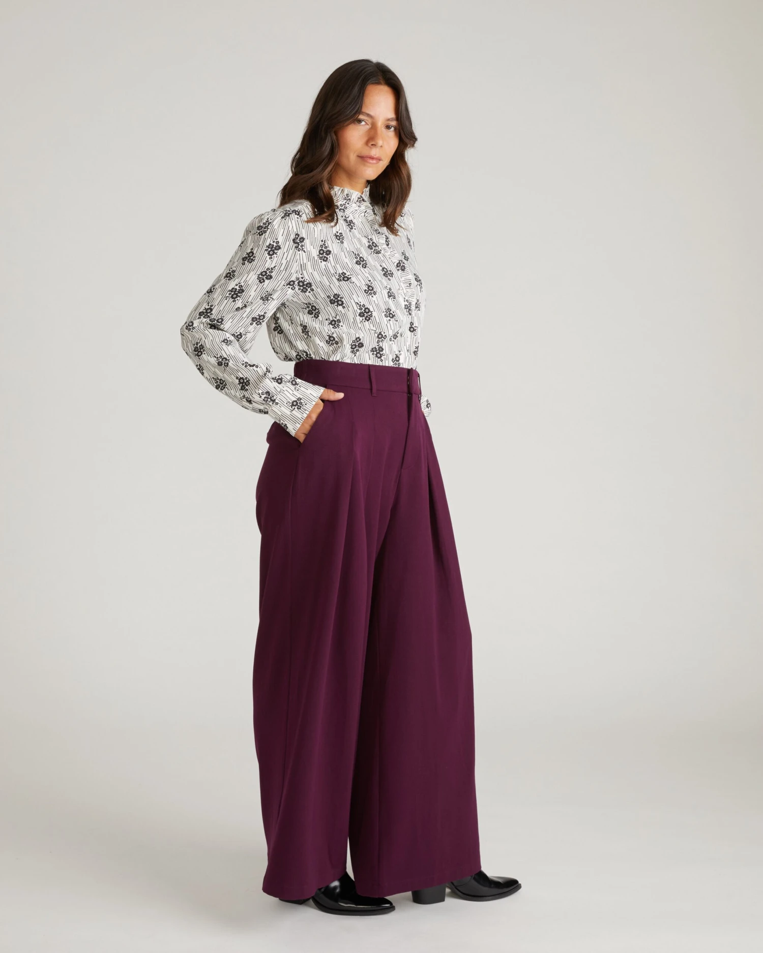 All Day Palais Wide Leg Tailored Suiting Pants - Gamay 7 All Day Palais Wide Leg Tailored Suiting Pants - Gamay - Image 5