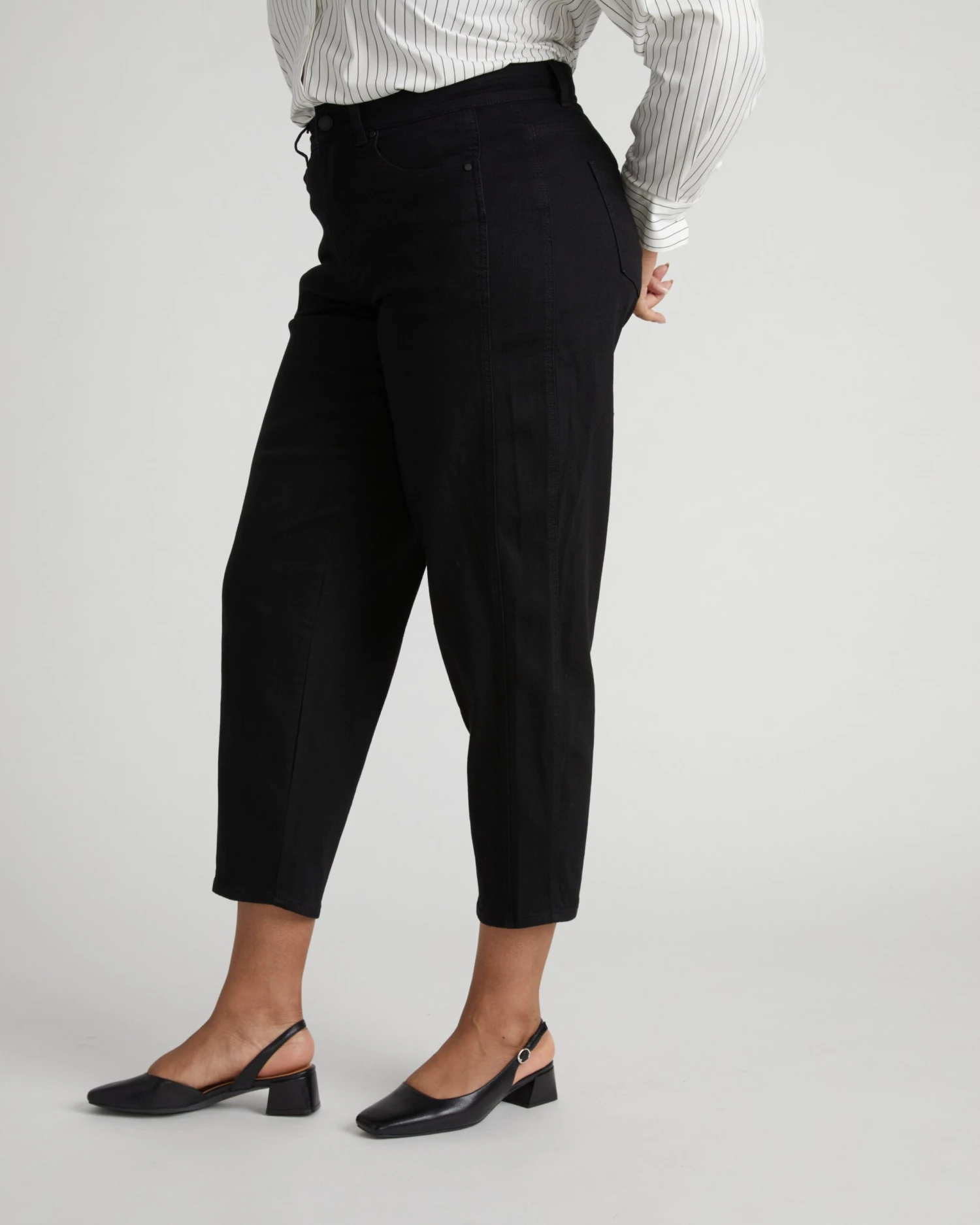 High Rise Twisted Leg Jeans - Jet Black Dakota Style - Image 4