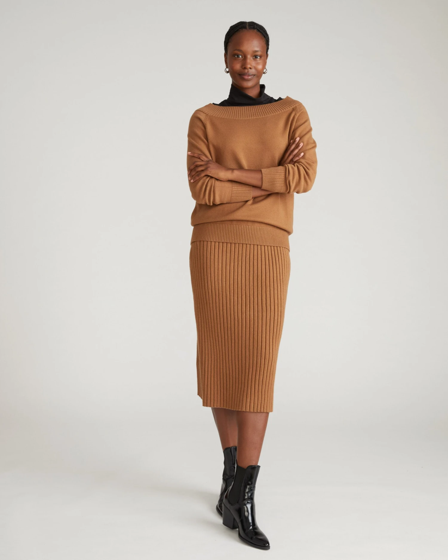 Risa Classic Camel Sweater Skirt - Elegant Knit Midi 6 Risa Classic Camel Sweater Skirt - Elegant Knit Midi - Image 4