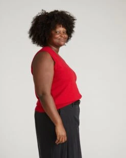 Savvy Carmine Fine Knit Cardigan Vest -UNIVERSAL STANDARD USSW2015 946 Savvy Fine Knit Frankie Cardigan Vest Red Geranium 002 009