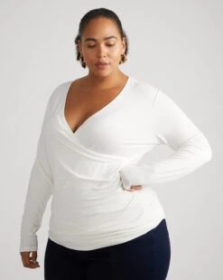 UNIVERSAL STANDARD 22 UNIVERSAL STANDARD -UNIVERSAL STANDARD USTO0930 025 Liquid Jersey Two Way Long Sleeve Cross Top White 002 006