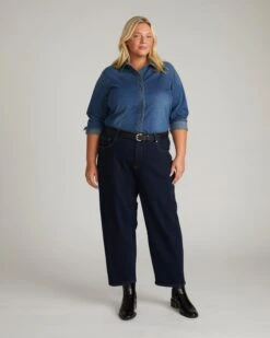 Minimalist Stretch Cotton Chambray Shirt - Union City Blue -UNIVERSAL STANDARD USTO0974NP 525 Minimalist Stretch Cotton Chambray Shirt Union City Blue 001 022 fb1e5da7 332e 45f5 83a0 11b6b07be5a2