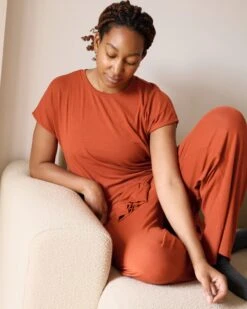 TravelKnit Relaxed Fit Tee in Warm Russet - Lightweight & Wrinkle-Resistant -UNIVERSAL STANDARD USTO1522 875 3