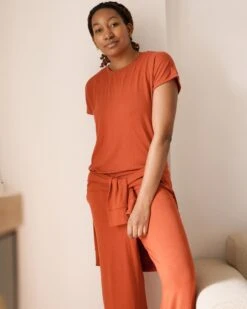 TravelKnit Relaxed Fit Tee in Warm Russet - Lightweight & Wrinkle-Resistant -UNIVERSAL STANDARD USTO1522 875 4