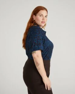 Deep Teal Animal Print Liquid Jersey Short Sleeve Chelsea Shirt -UNIVERSAL STANDARD USTO1774 932 Chelsea Liquid Jersey Short Sleeve Shirt Nocturnal Animal Print in Teal 002 318