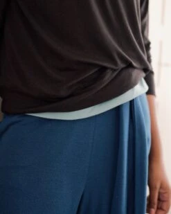 Black Travel Sweatshirt - Ultra-Soft Ribbed TravelKnit Pullover