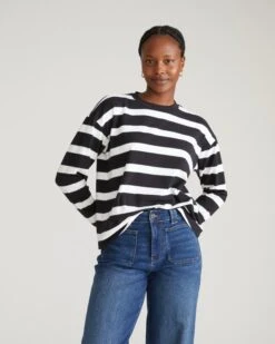 Relaxed Long Sleeve Striped Tee in Black/White with Aqua Edge
