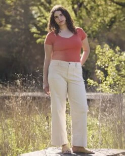 Claudia Ecru High Rise Wide Leg Stretch Jeans -UNIVERSAL STANDARD US MAY25 EDI SHOT 23 076 3aae3c0f 2d24 4514 b886 226ad0856d34