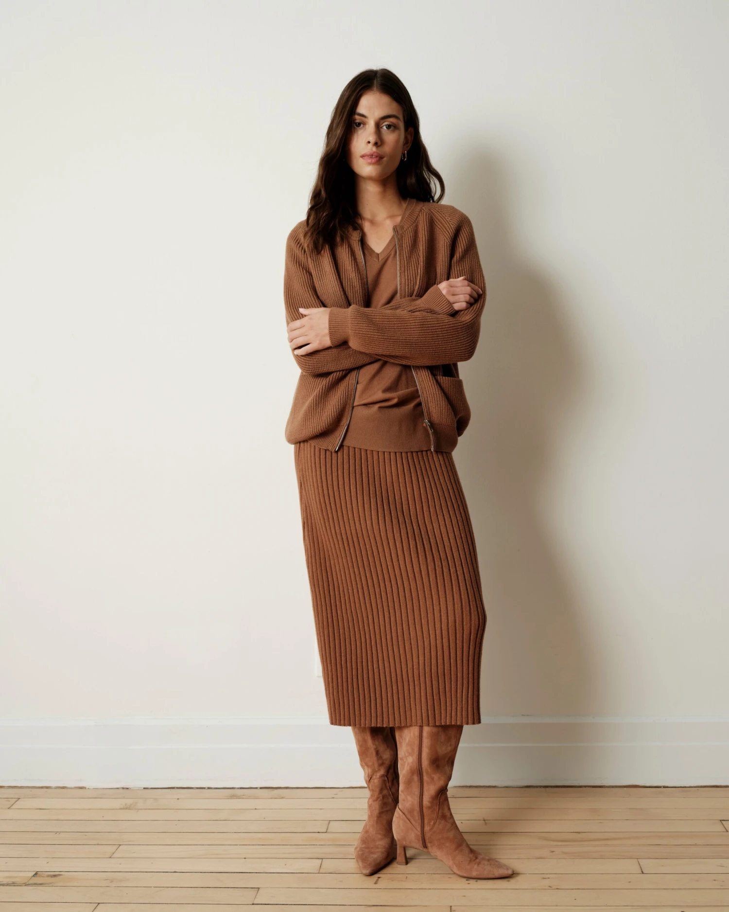 Risa Classic Camel Sweater Skirt - Elegant Knit Midi 3 Risa Classic Camel Sweater Skirt - Elegant Knit Midi