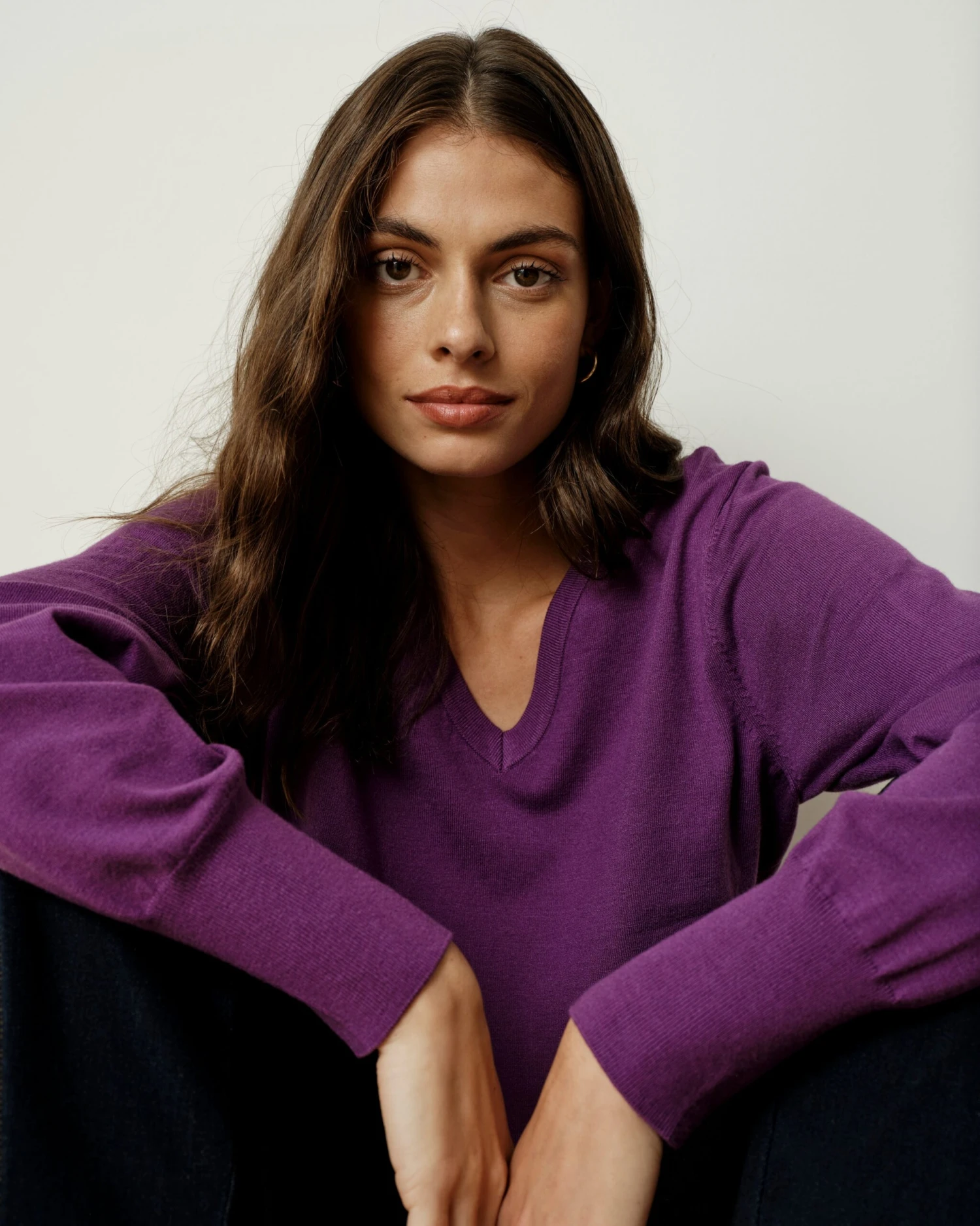 Savvy Fine Knit V-Neck Sweater - Grape 4 Savvy Fine Knit V-Neck Sweater - Grape - Image 2